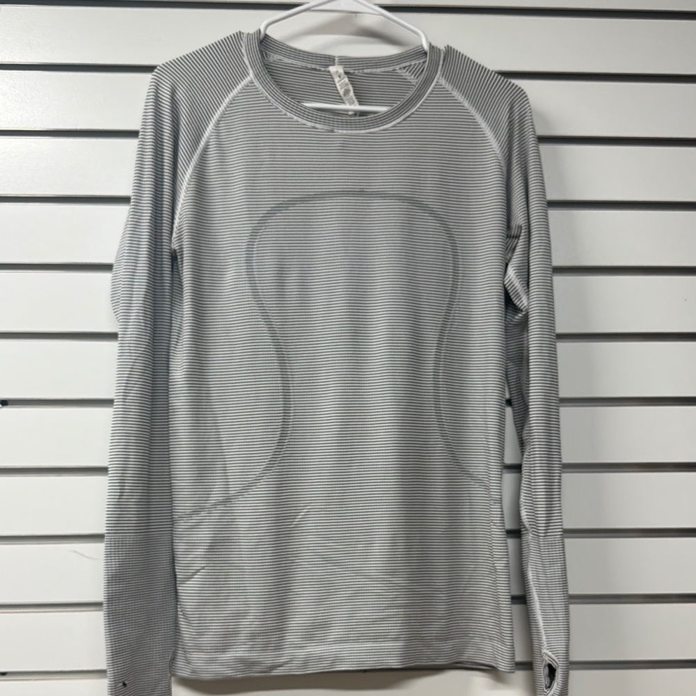 Lululemon Swiftly Tech 2.0 Long Sleeve Athletic black & white tempo‎ stripe crew